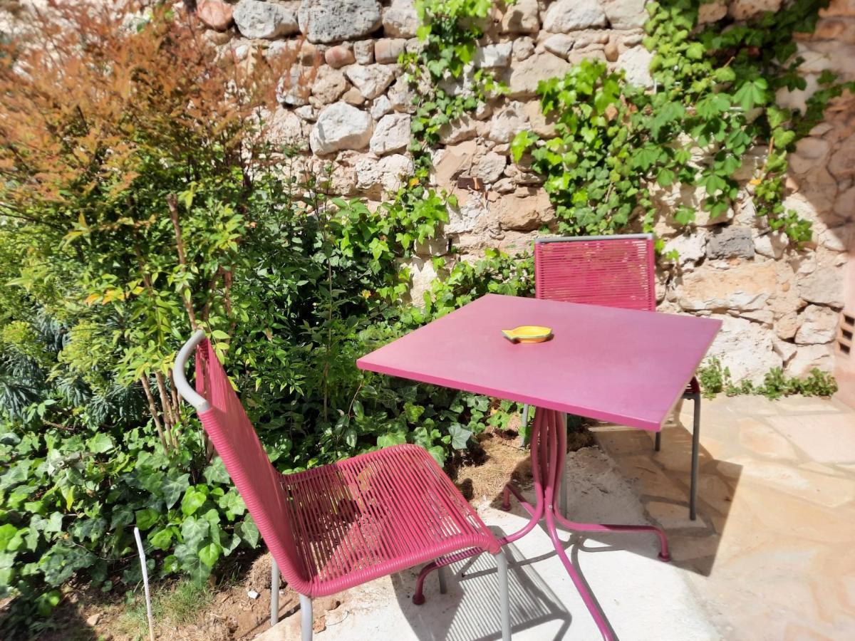Louminai Bed and Breakfast Donzère Eksteriør billede
