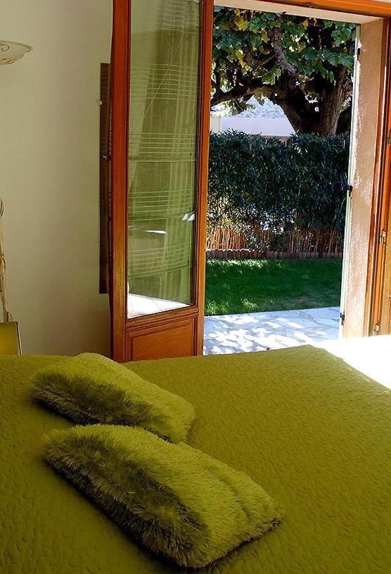 Louminai Bed and Breakfast Donzère Eksteriør billede