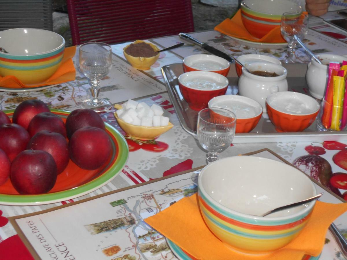 Louminai Bed and Breakfast Donzère Eksteriør billede