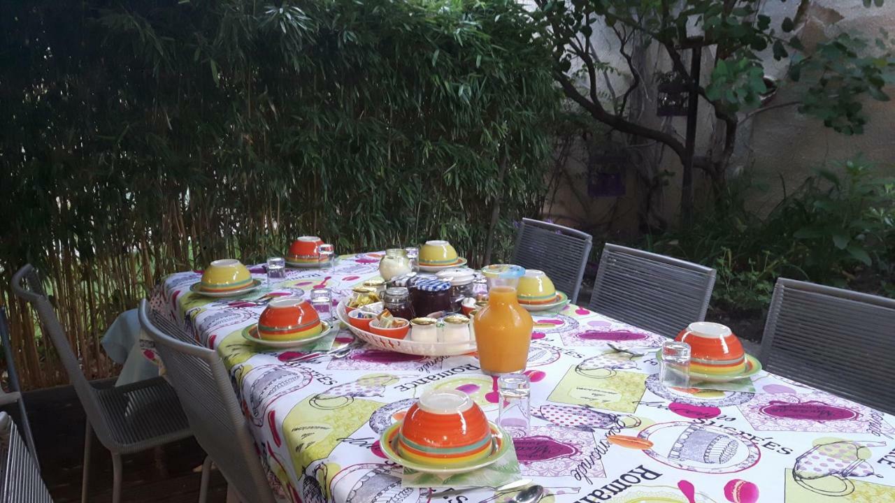 Louminai Bed and Breakfast Donzère Eksteriør billede